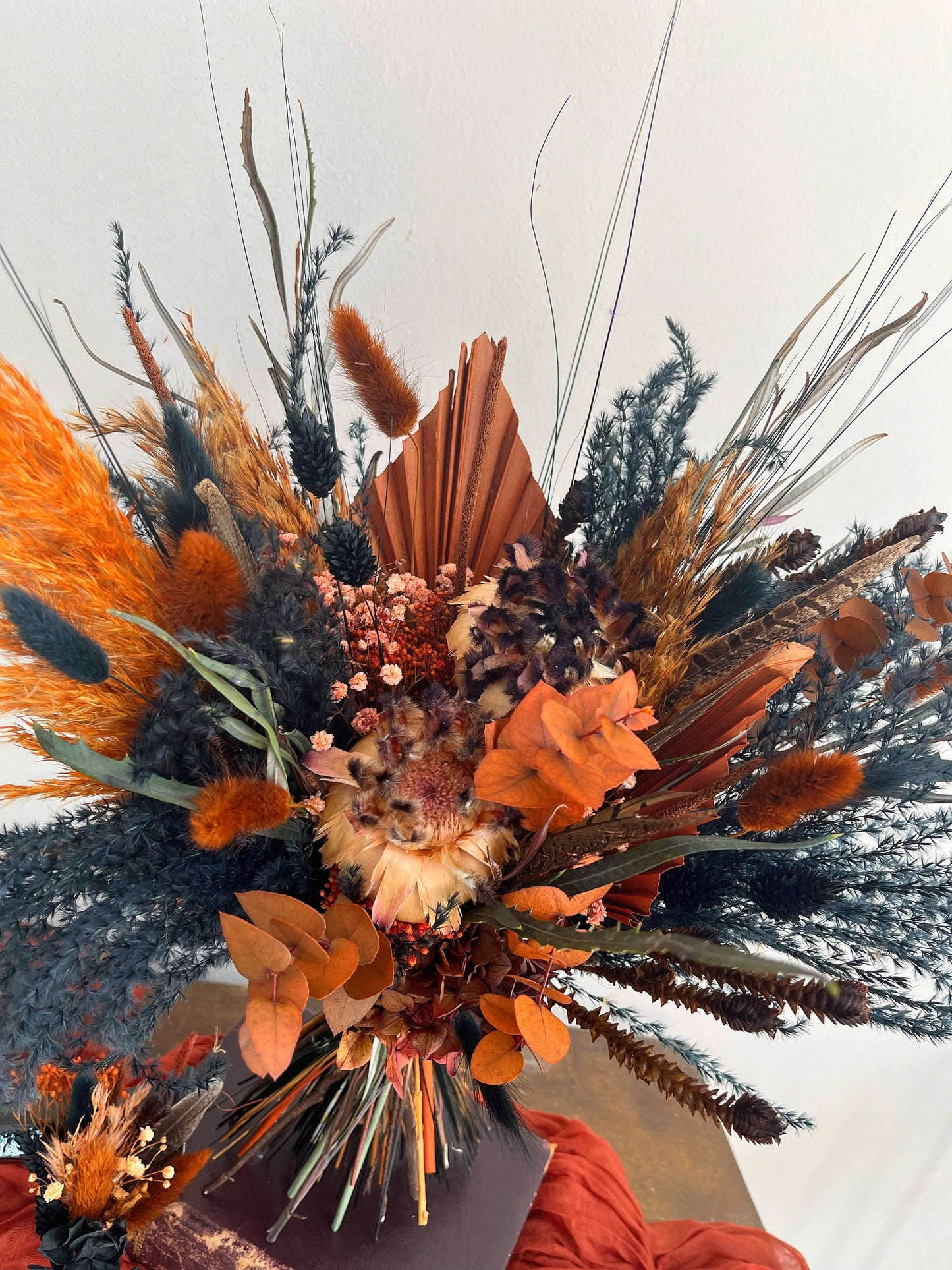 Bouquet Black Rust Moody Boho Bridal Flowers Gothic Wedding Bouquet Witchy Wedding Halloween Bridal Bouquet Misty Wedding Black Bouquet Rust