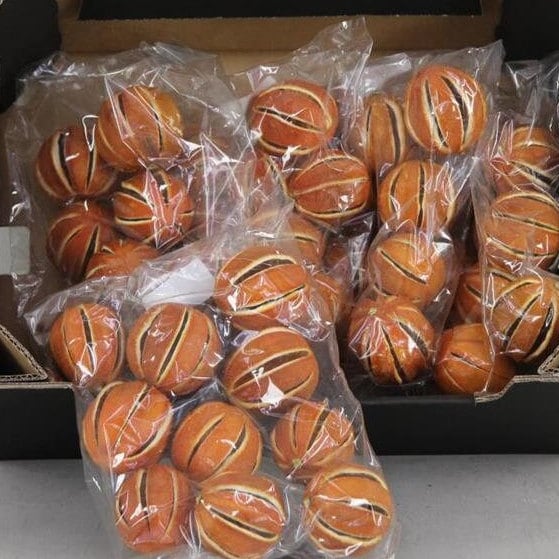 Bag of 10 Natural Dried Oranges - 1.75-2.25", DIY Christmas, Christmas ornaments, Plant based decors, Dried lOranges.