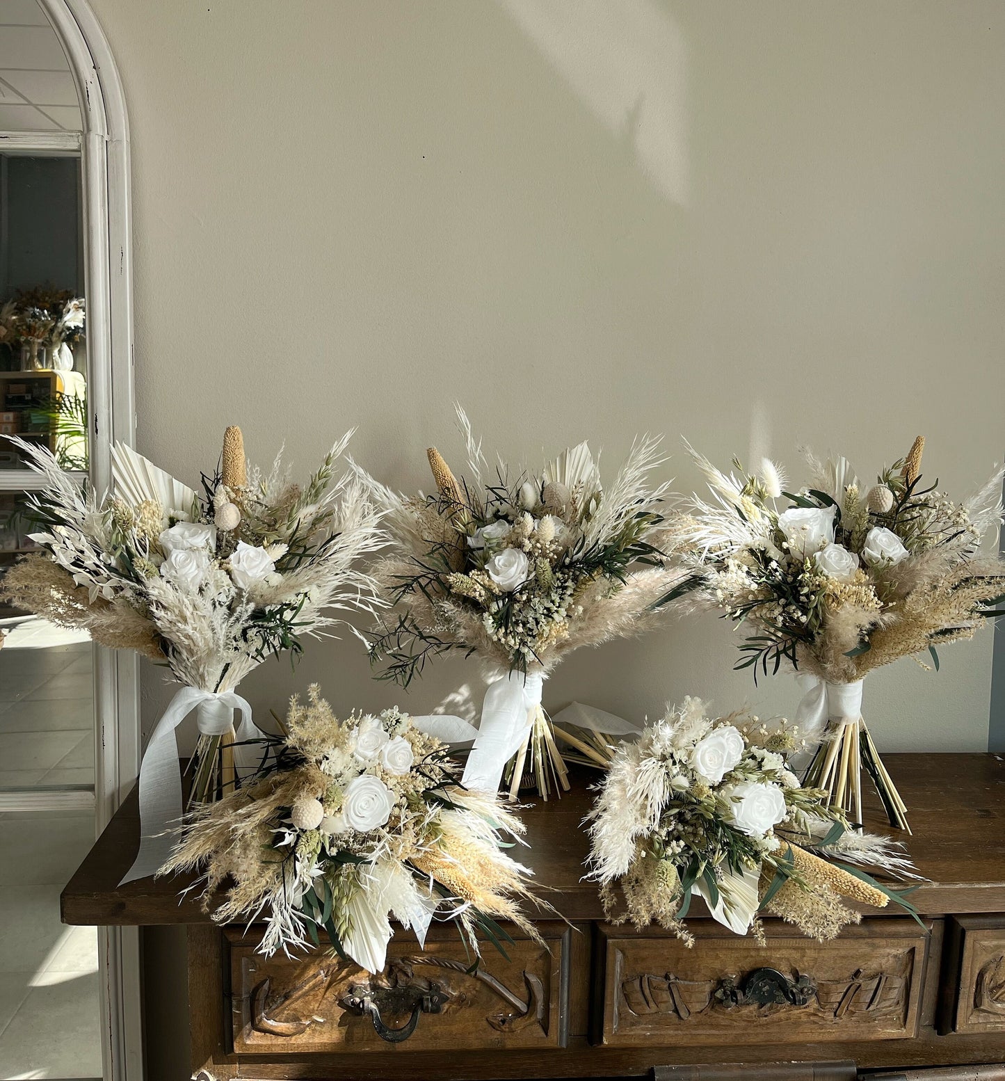 Bouquet White Wedding Eucalyptus Bouquet Boho Wedding Bouquet White Wedding Theme Green White Dried Flower Bouquet for Bridesmaids Bouquet