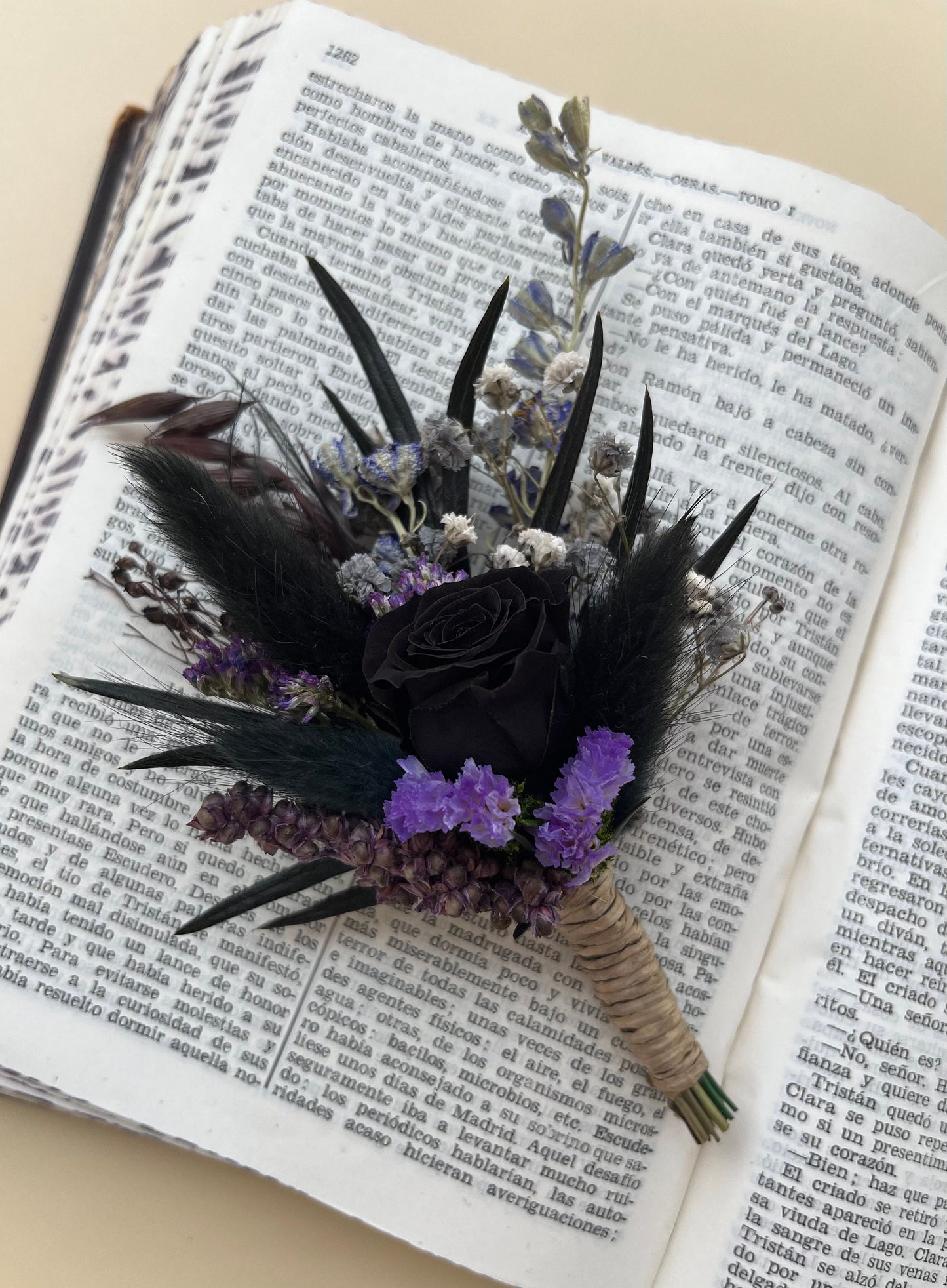 Wedding Bouquet Black Dark Purple Bridal Wedding Gothic Bouquet Black Decor Purple Black Cascading Bouquet Dark Purple Wedding Flowers Moody