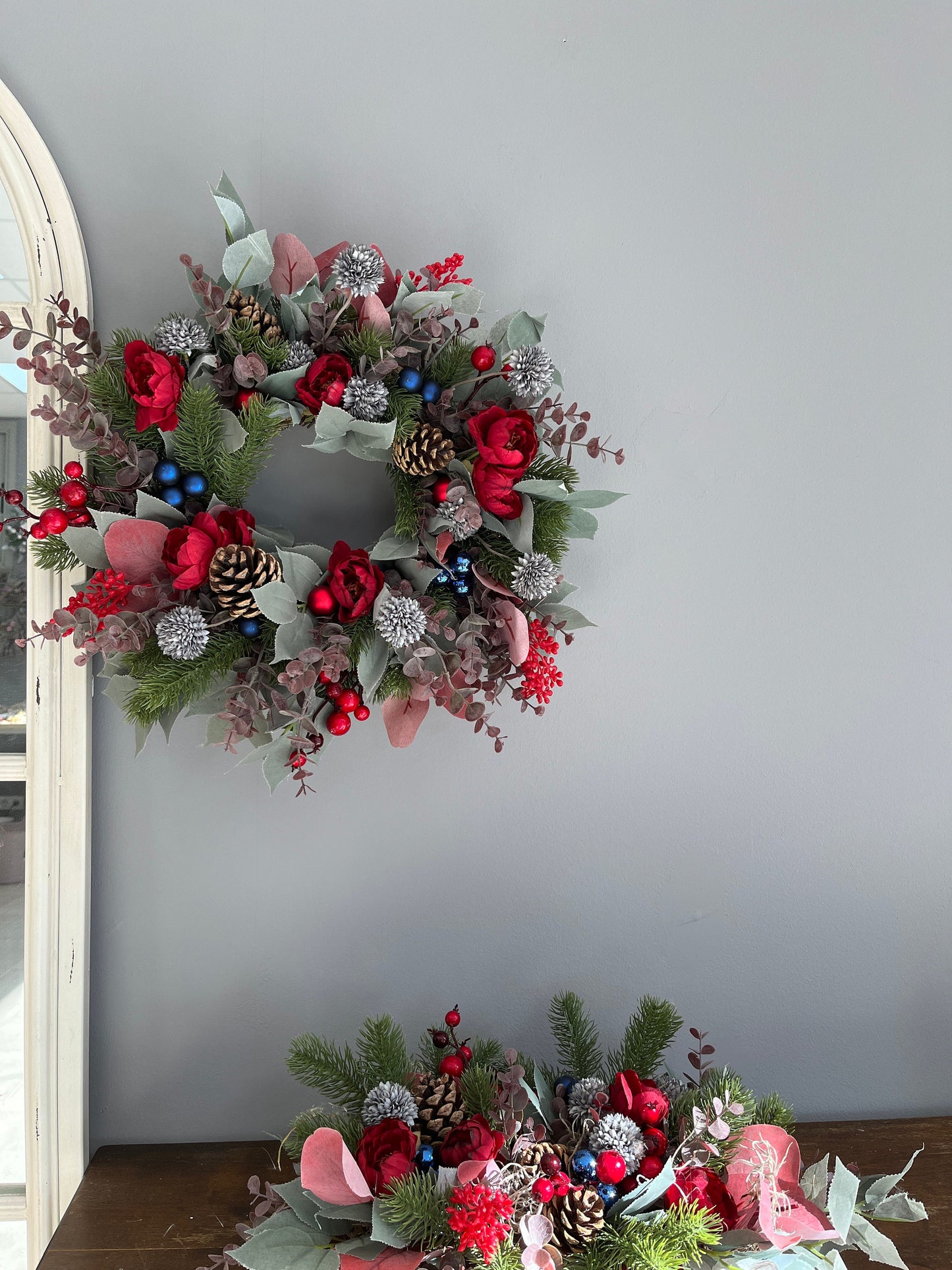 Door Christmas wreath, Christmas wreath, Winter wall decor, Christmas decor,Rustic Christmas Wreath, Red green wreath ,Silk flower wreath