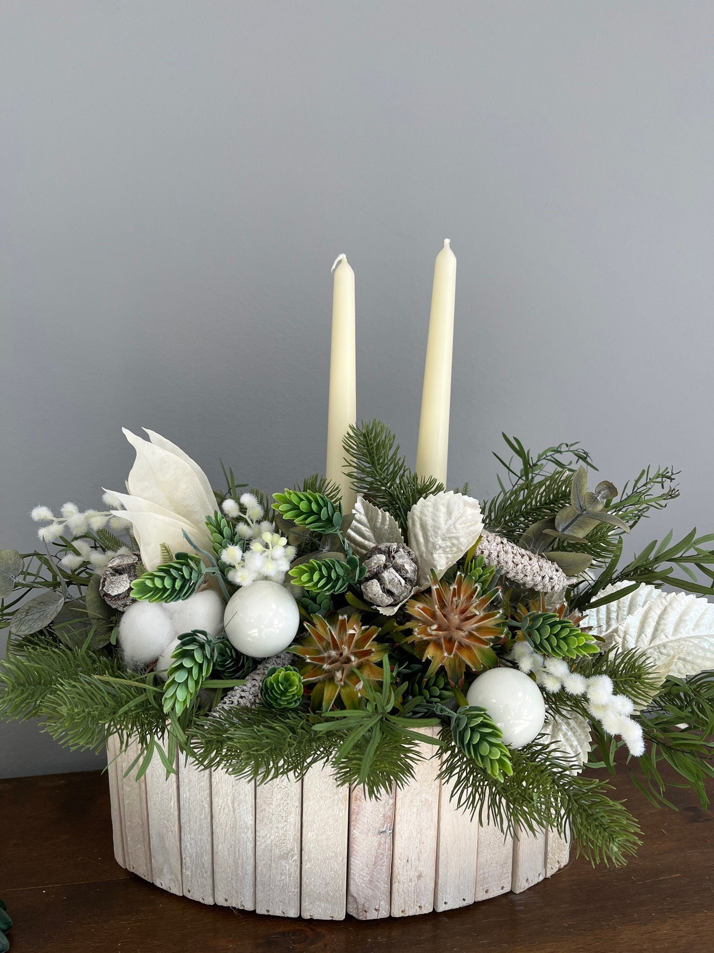 Eucalyptus  wreath, Christmas wreath, Winter wall decor, Christmas decor,Rustic Christmas Wreath, Farmhouse wreath,Dried flower wreath