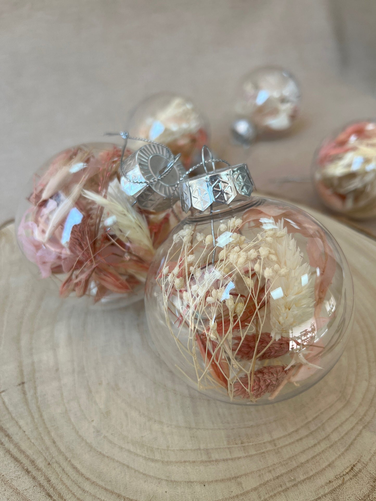Christmas ornaments, Set of dried flowers ornaments, Christmas tree decor, Handmade Ornaments, Clear plastic Christmas baubles