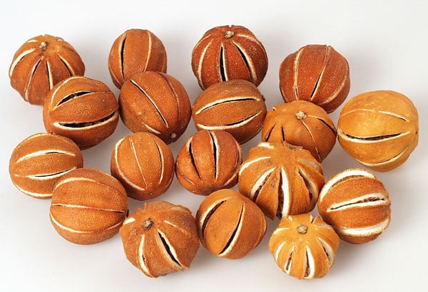 Bag of 10 Natural Dried Oranges - 1.75-2.25", DIY Christmas, Christmas ornaments, Plant based decors, Dried lOranges.